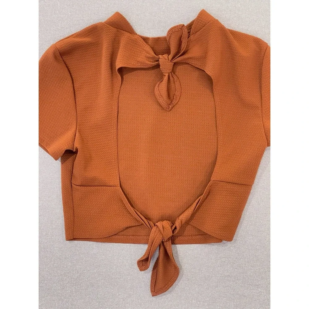 Orange Tie Front Crop Top Cut Out Short Sleeve‎ American Eagle Medium